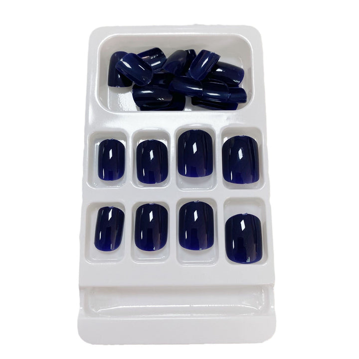 Premium Glänzende Press-On Nagelkunst Karnz