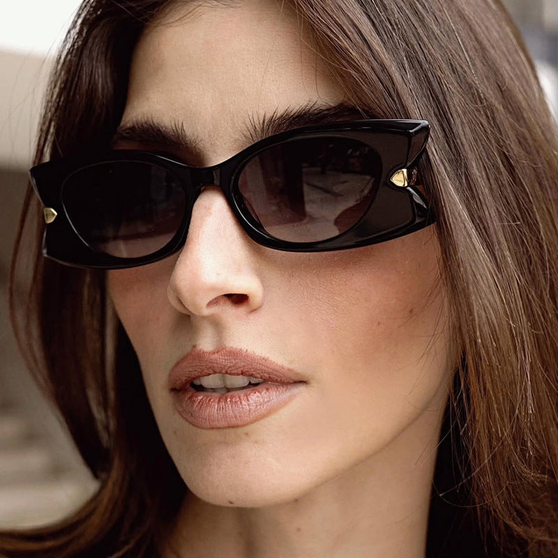 Damen Cat-Eye Sonnenbrille mit stilvollem Einsatz aus Metall und UV-Schutz Karnz