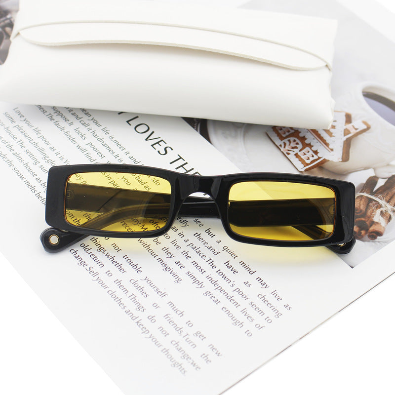 Damen modische rechteckige Sonnenbrille mit strukturiertem Rahmen Karnz