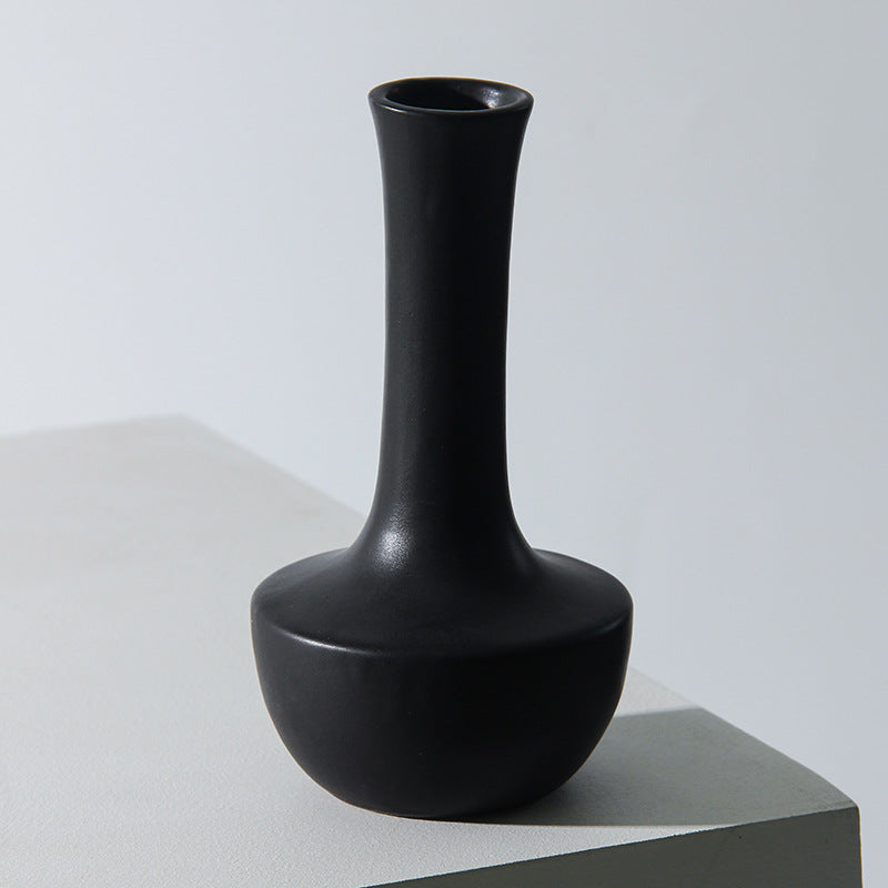 Minimalistische Keramikvase