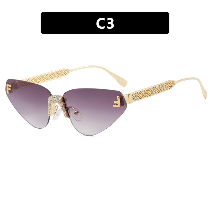 Damen Designer Katzenaugen-Sonnenbrille mit funkelndem Strass-Besatz Karnz
