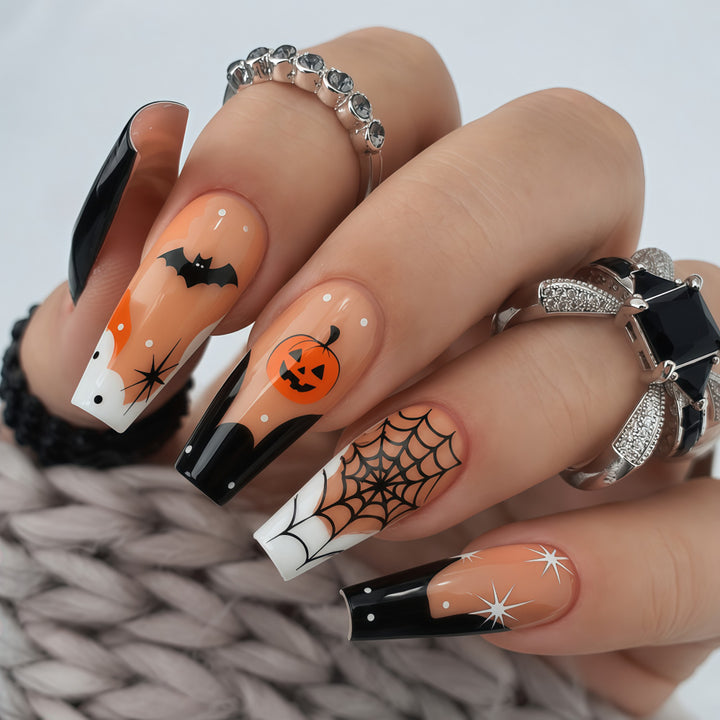 Kreatives Halloween-Nageldesign Karnz