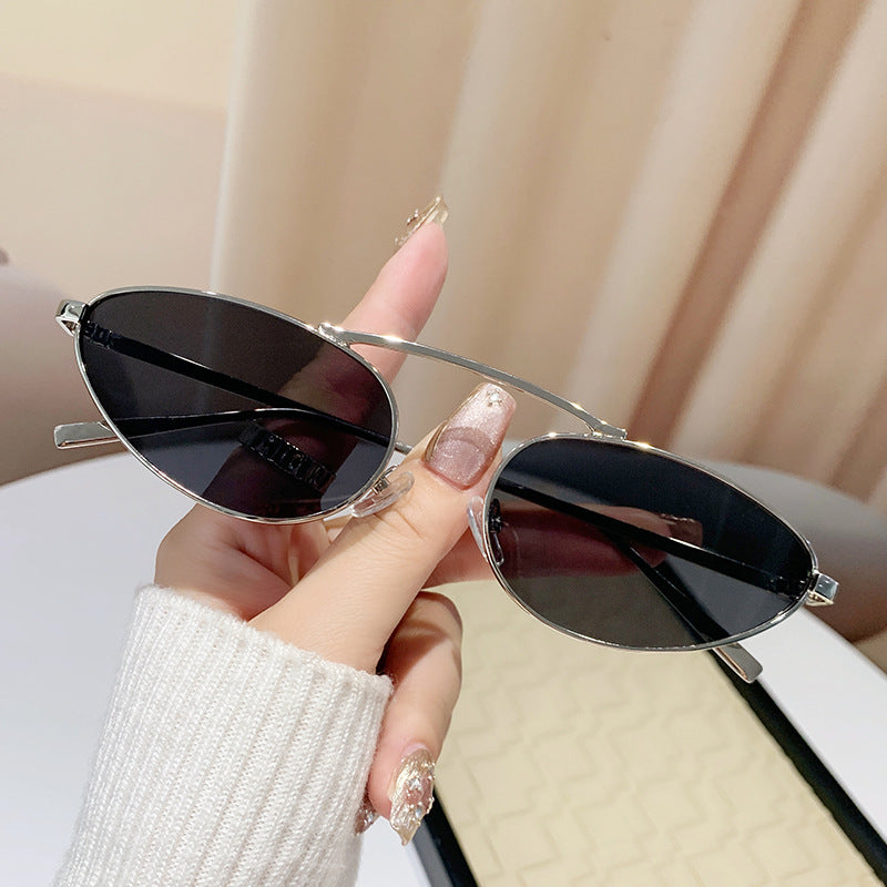 Damen modische Sonnenbrille im eleganten Ovaldesign Karnz