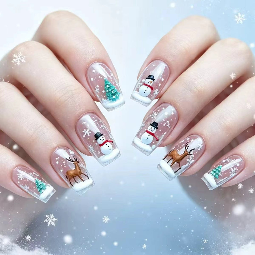 Kunstnägel mit Festlichem Winterdesign Karnz