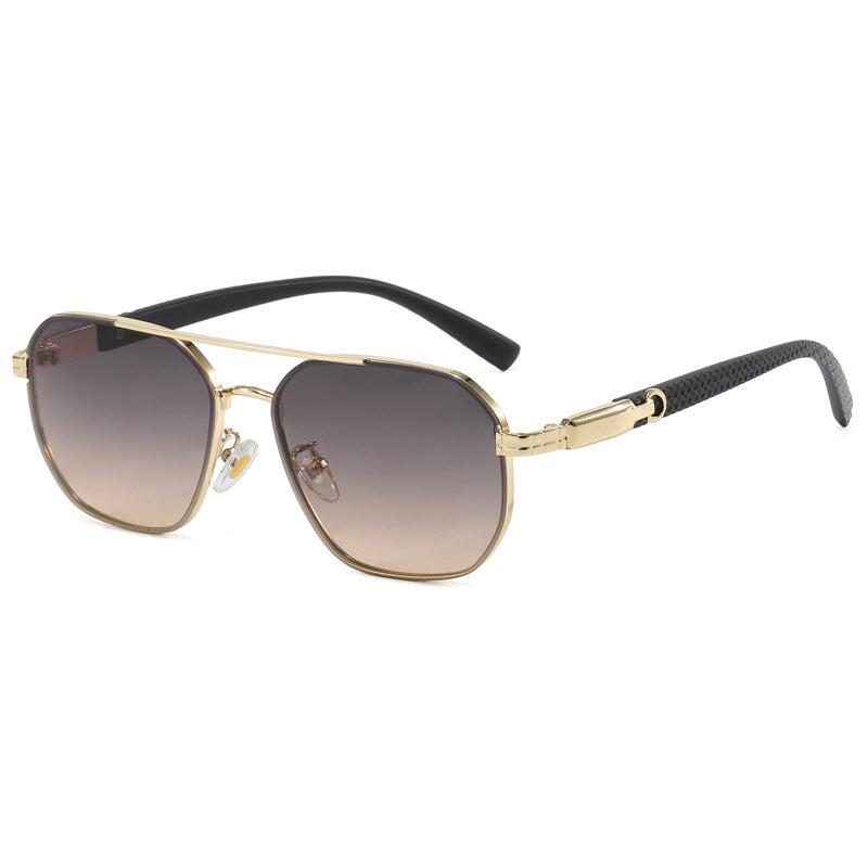 Damen modische Sonnenbrille mit stilvollen Akzenten Karnz