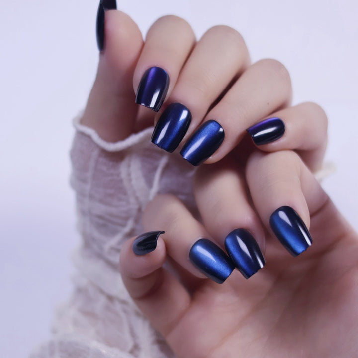 Kunstnägel mit elegantem Ombré-Effekt Karnz