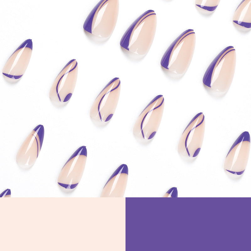 Künstliche Gel-Nägel mit elegantem Design Karnz