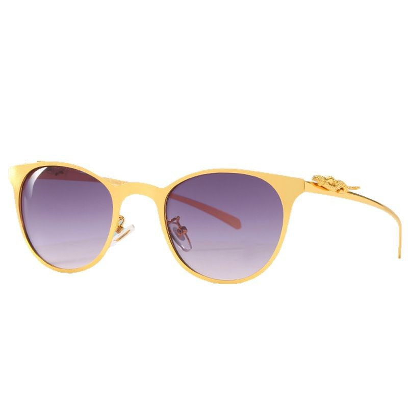 Damen Korrektionsbrille mit exklusivem Katzenaugenrahmen und luxuriösen Akzenten Karnz