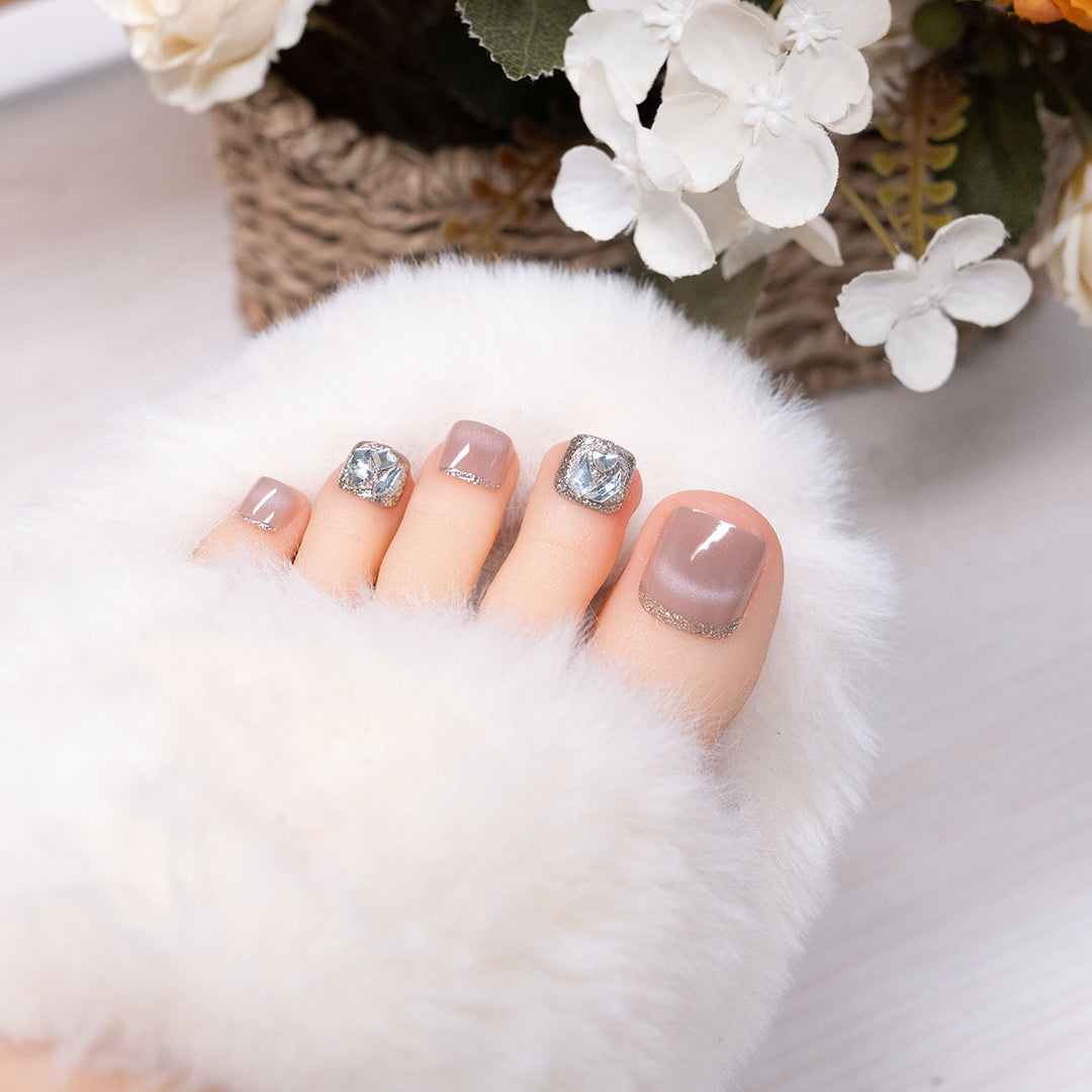 Verzierte Gel-Fußnagelkunst