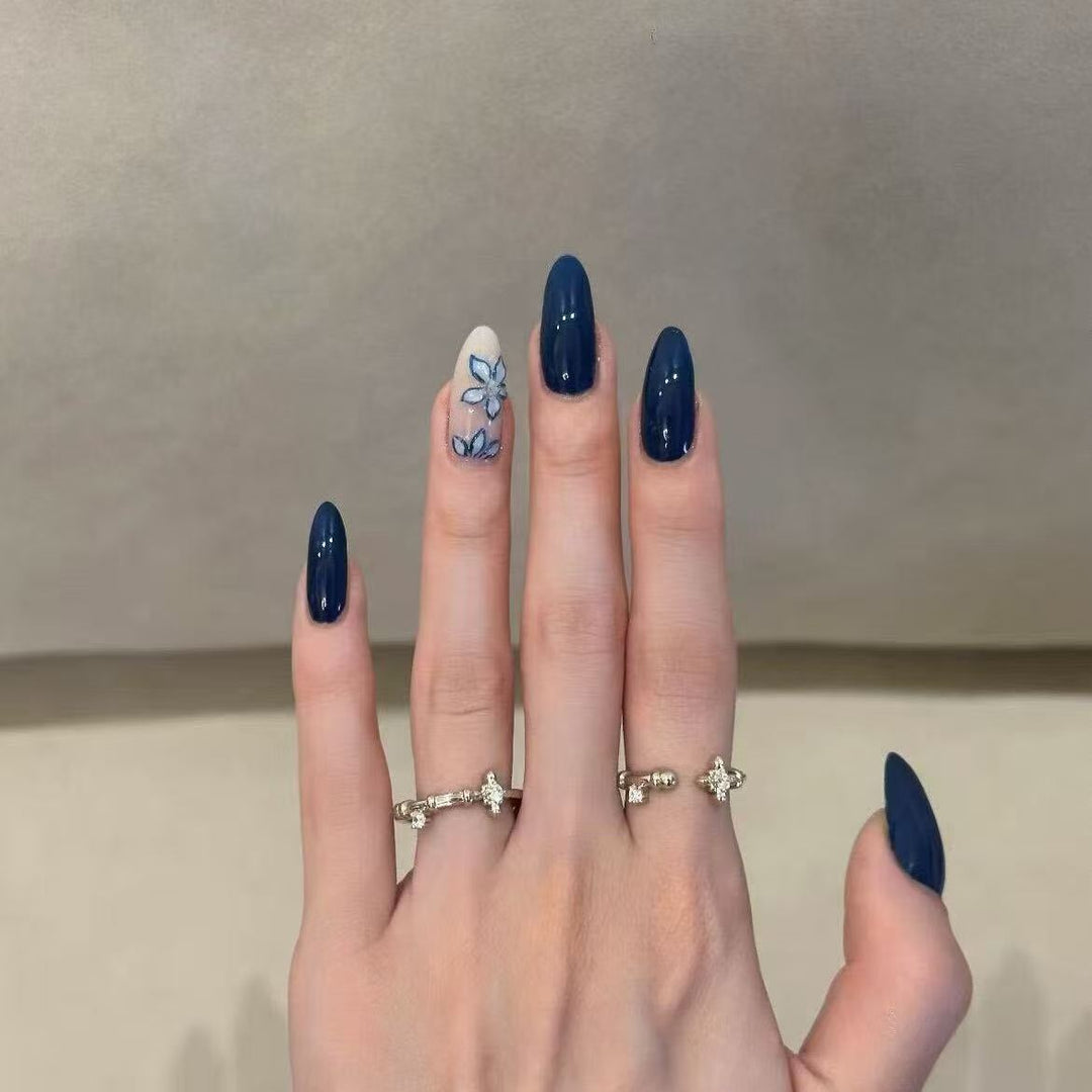 Künstlerisches Stiletto-Nagelset Karnz
