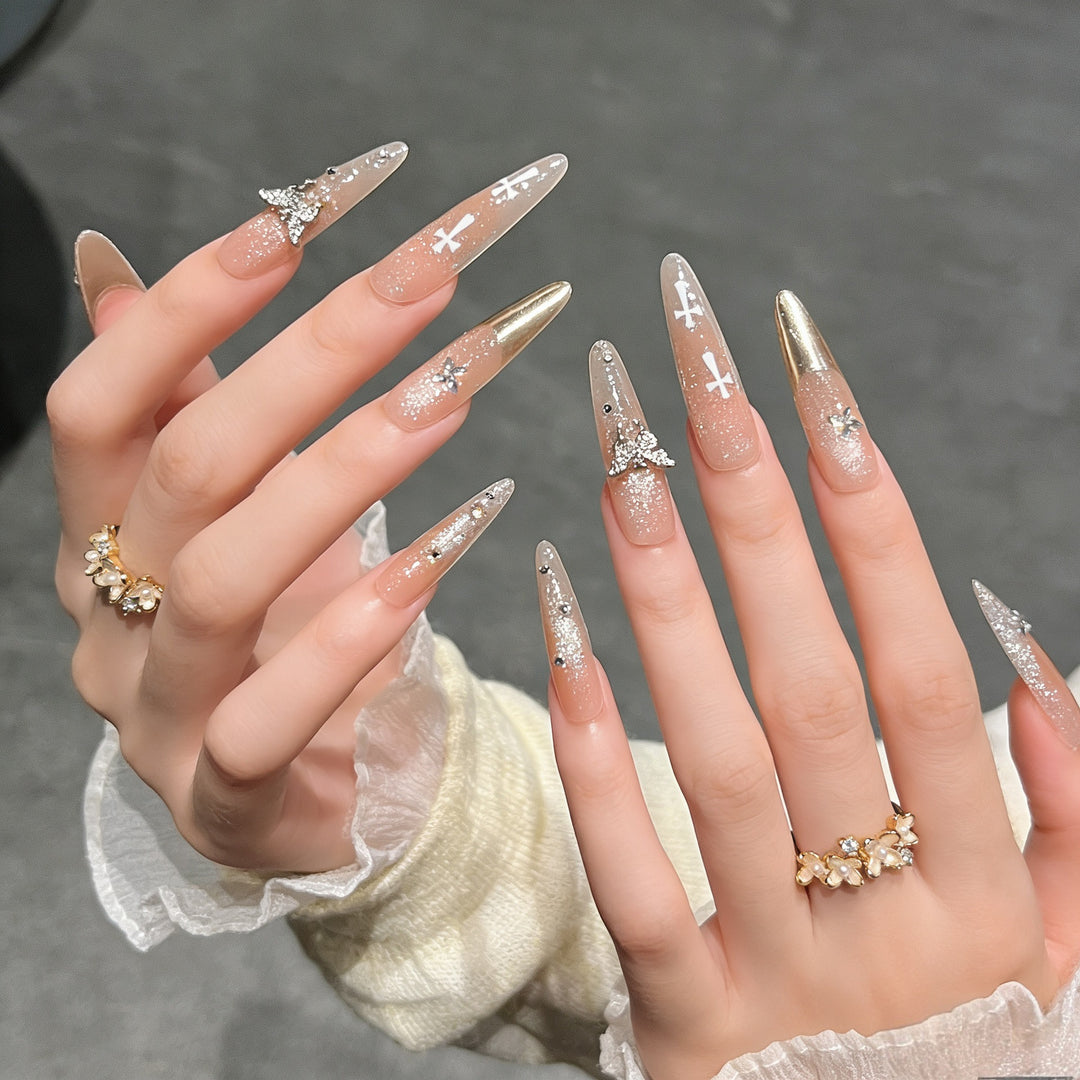 Elegante Stiletto Press-On-Nagelverlängerungen mit Edelsteinakzenten Karnz