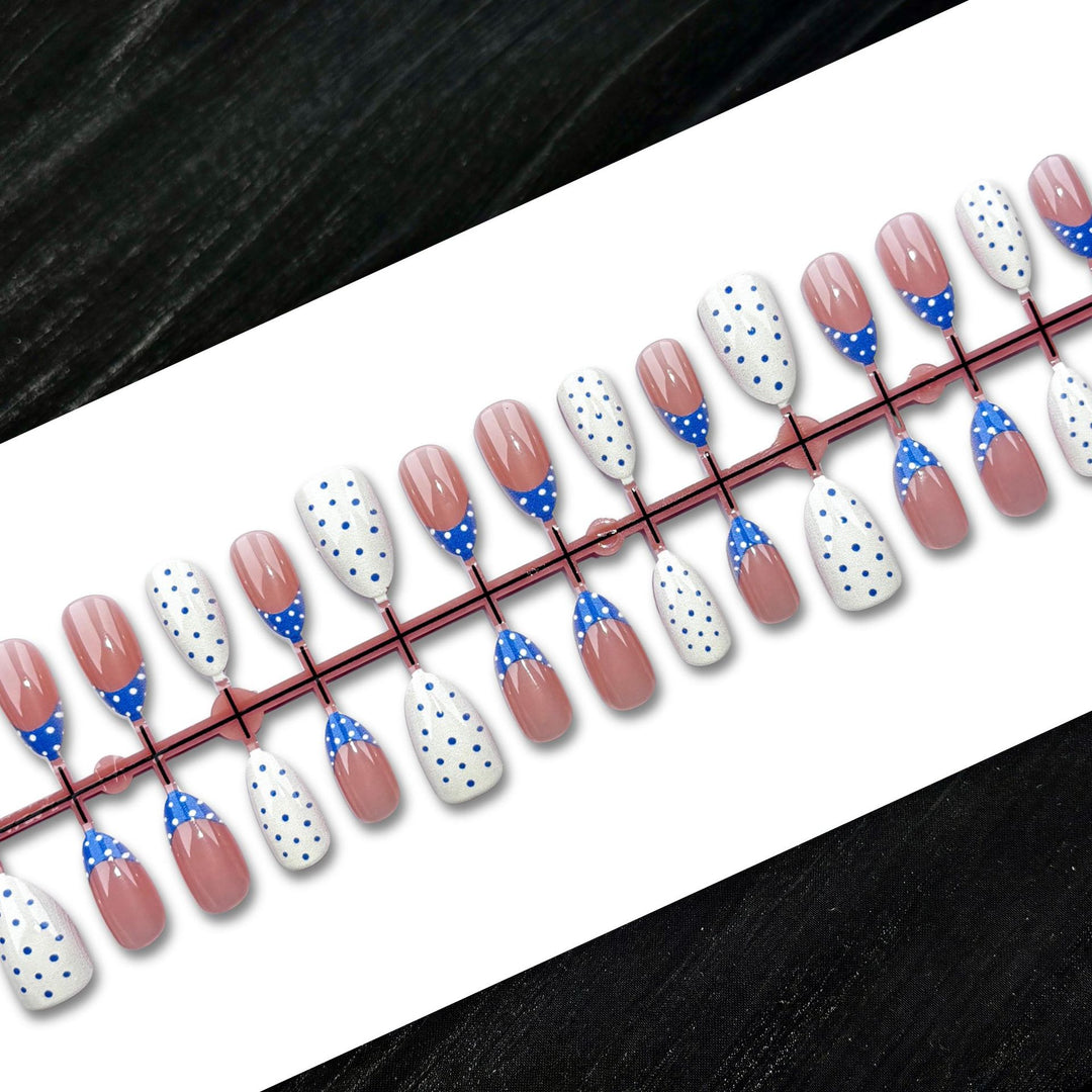 Kreatives Press-On Nageldesign-Set