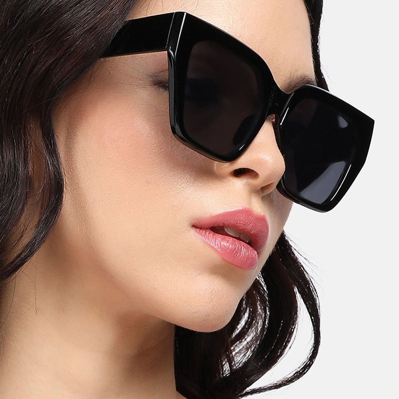 Damen geometrische Brille im modischen Schildkrötenmuster Karnz