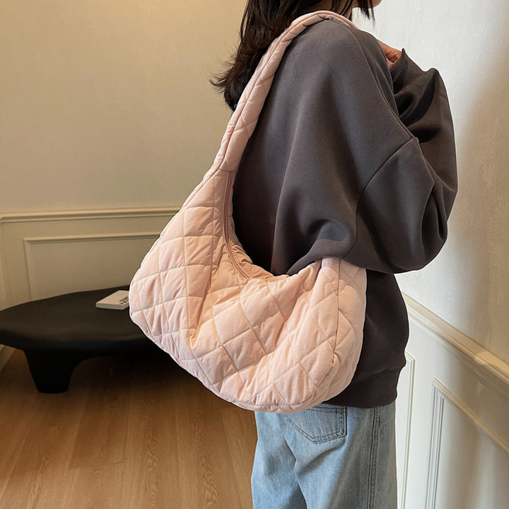 Chic gesteppte Hobo-Handtasche Karnz