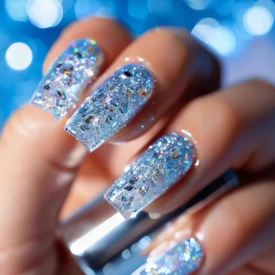 Glamouröse Kunstnägel mit Aufregendem Glitzer-Effekt Karnz