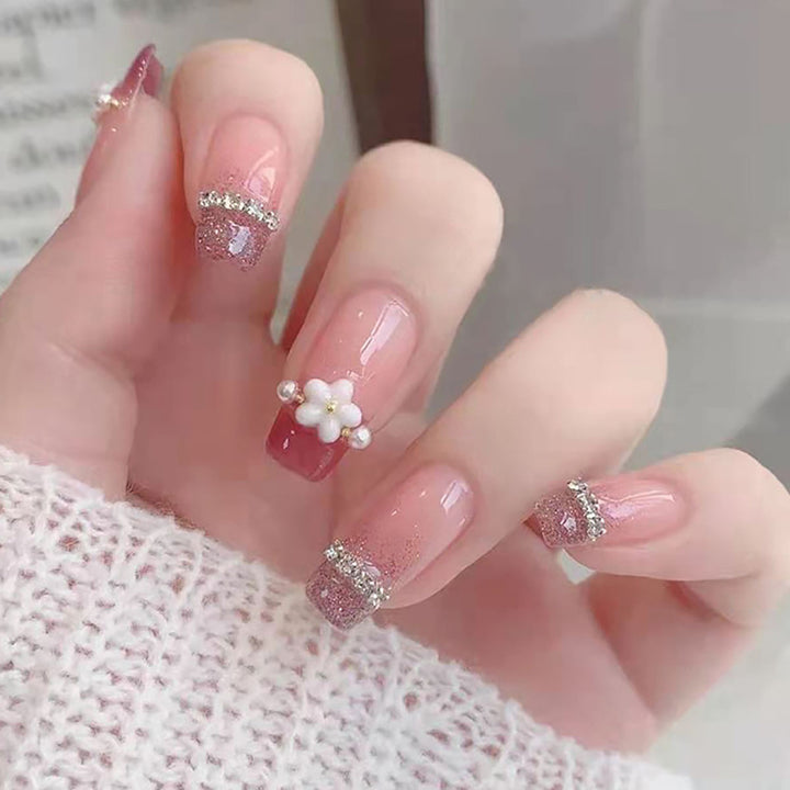 Dekoratives Floral Press-On Nagelkunst Set
