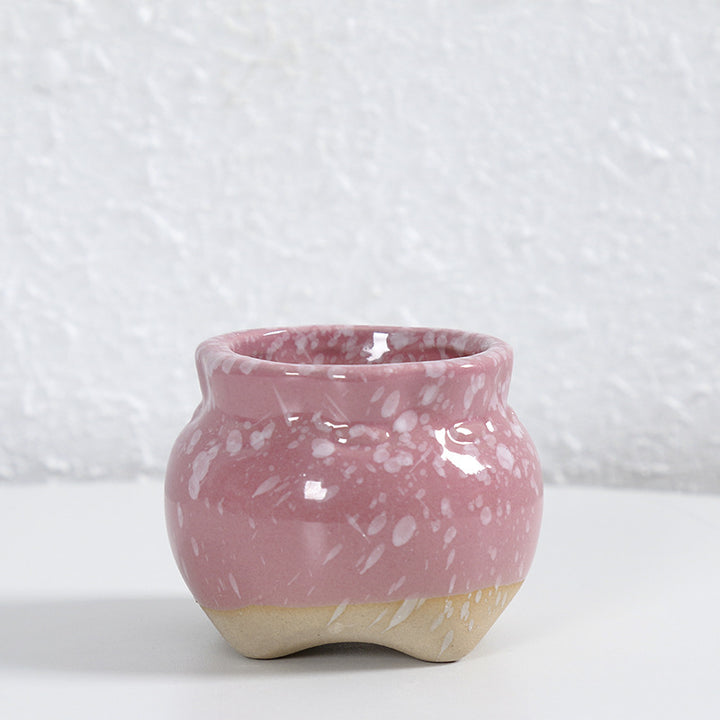 Zeitgenössische Kurvenkeramische Vase Karnz