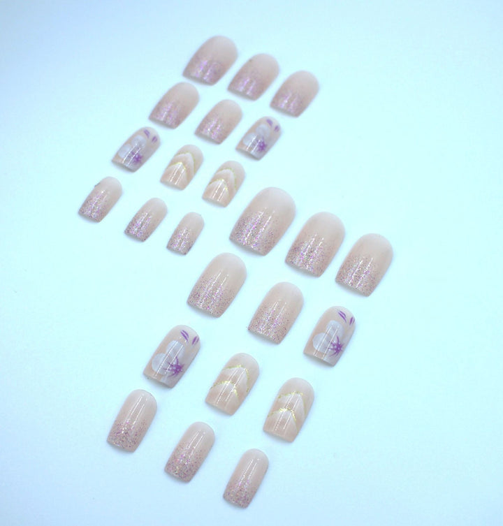 Elegantes Floral Press-On Nagelkunst Set
