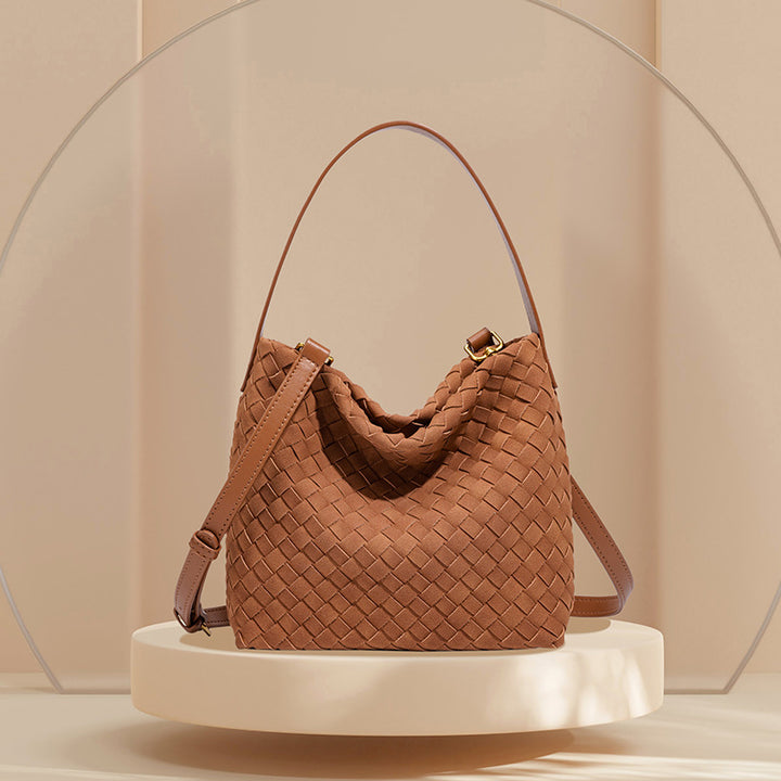 Texturierte vegane Leder-Crossbody-Tasche Karnz