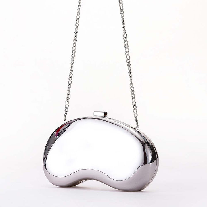 Skulptierte Metall-Clutch