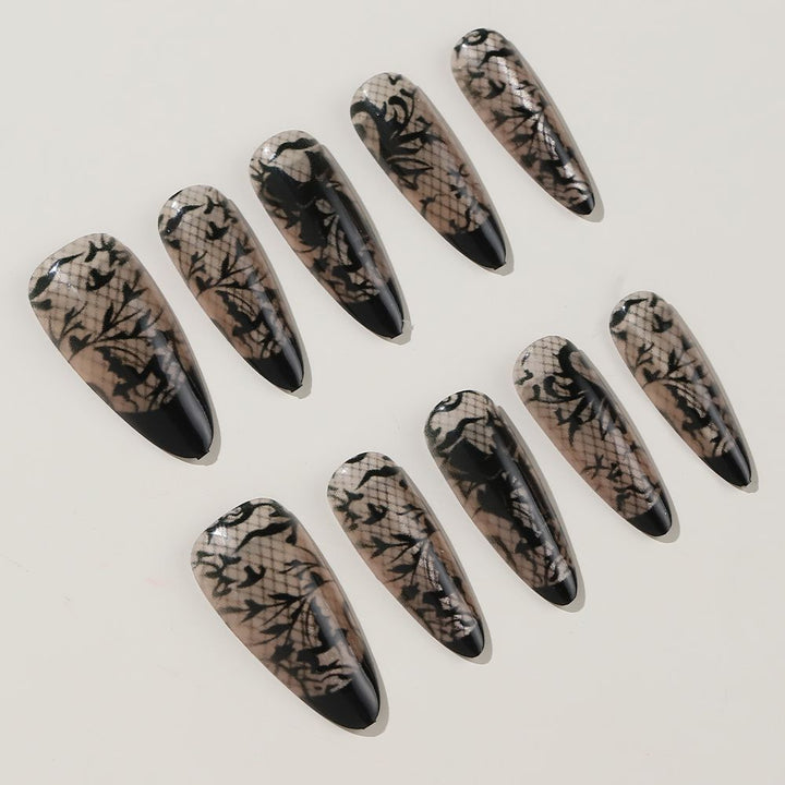 Dekorative Press-On Nagelspitzen Karnz