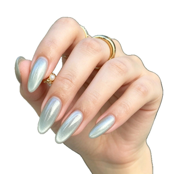 Mandelförmiges Metallic Press-On Nagelset Karnz