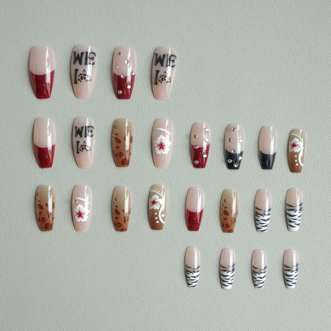 Künstlerisches kunstvolles Nageldesign-Set