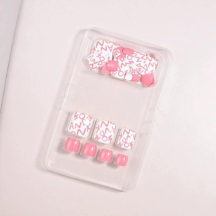 Kreatives thematisches Press-On Nagelset Karnz
