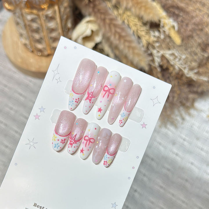 Kreatives thematisches Press-On-Nagelset