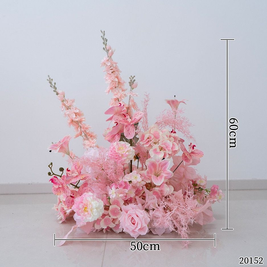 Lebensechte Blumenarrangement-Darstellung