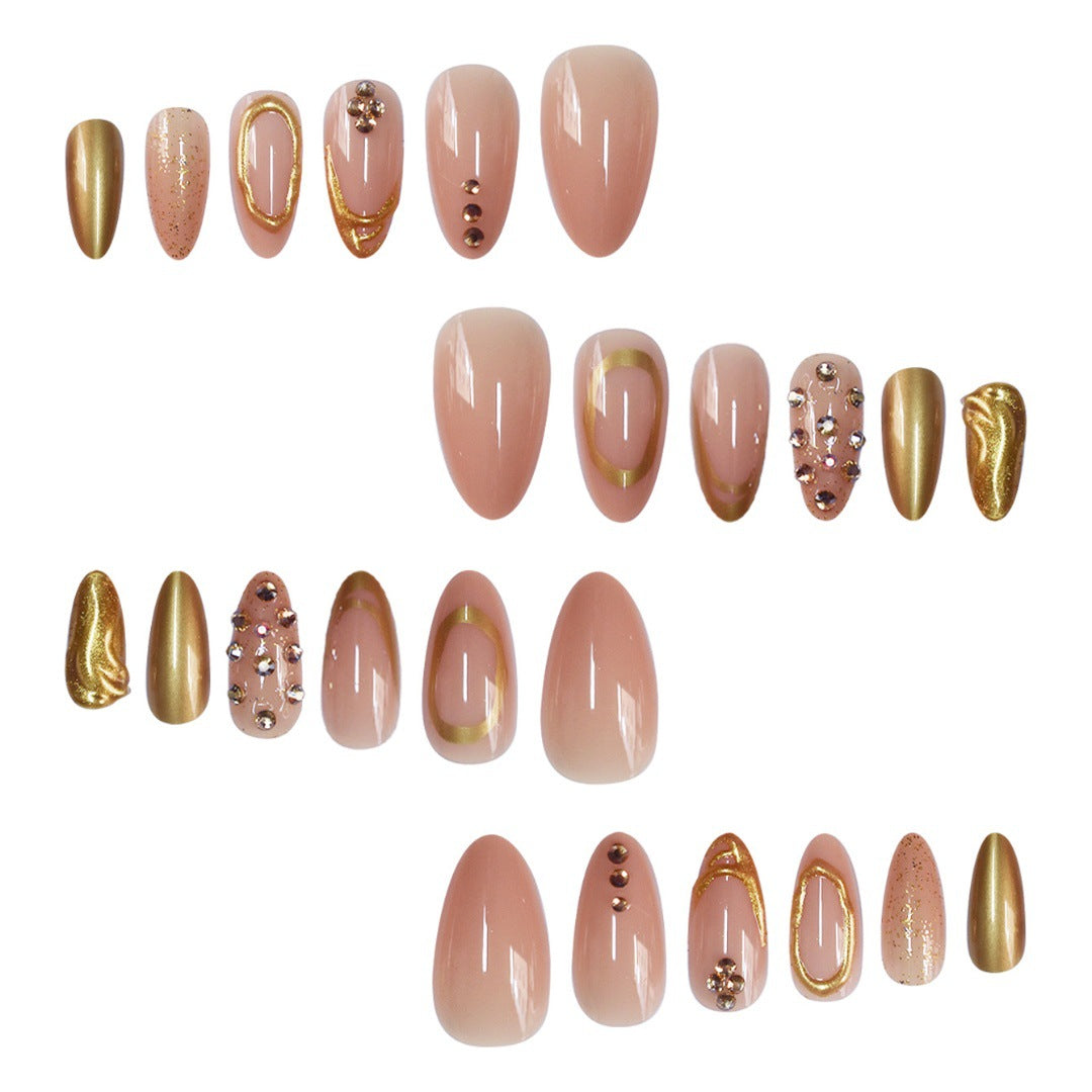 Glamouröse 3D-Nagelkunstverlängerungen Karnz