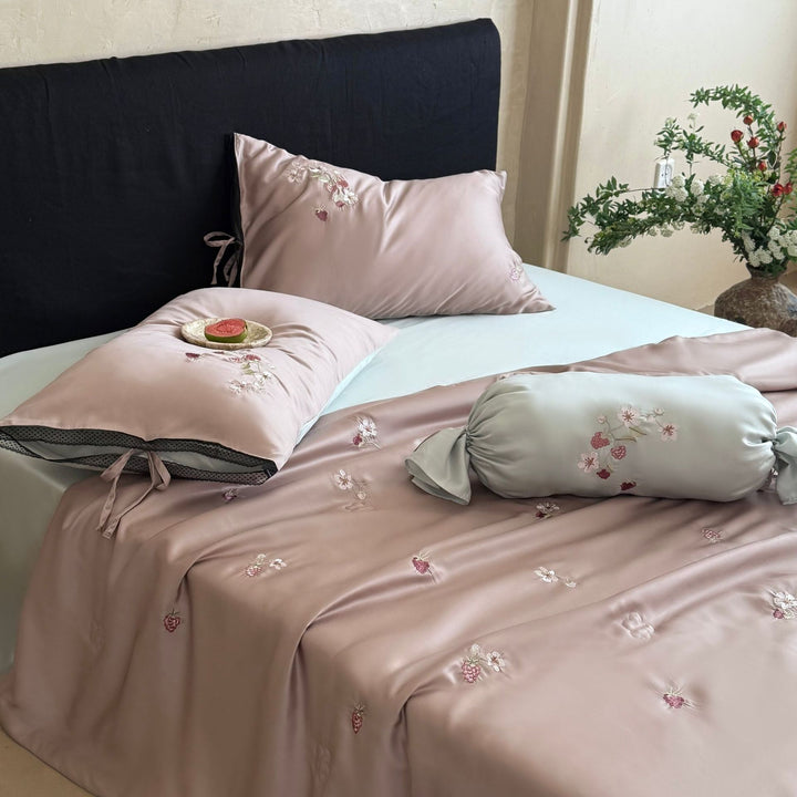 Bestickte Satin-Bettwäsche Set