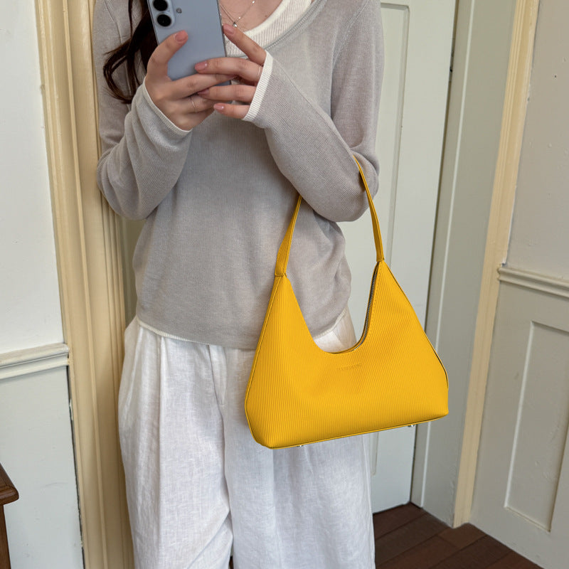 Texturierte Hobo-Schultertasche Karnz