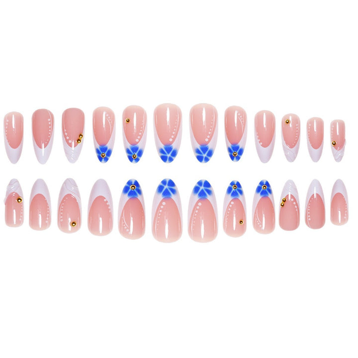 Skulptierte French Tip Press-On Nagelverlängerungen mit Edelsteinakzenten Karnz