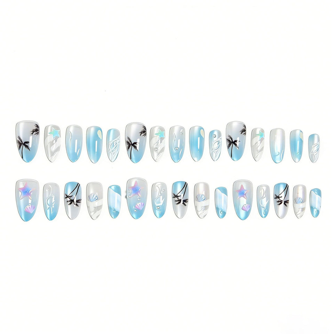 Kunstnagelset mit eleganten Wasser- und Meeresmotiven Karnz