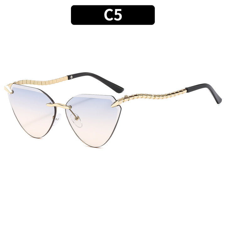 Elegante Cateye-Sonnenbrille mit strukturierten Bügeln
