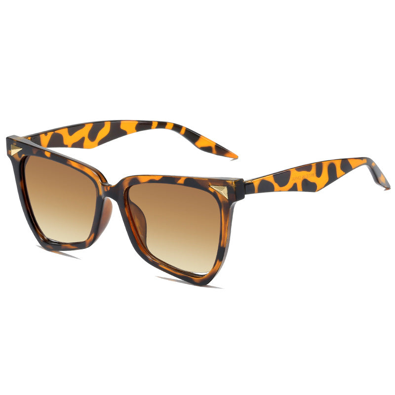 Damen Modische Sonnenbrille im Leopardenmuster Karnz