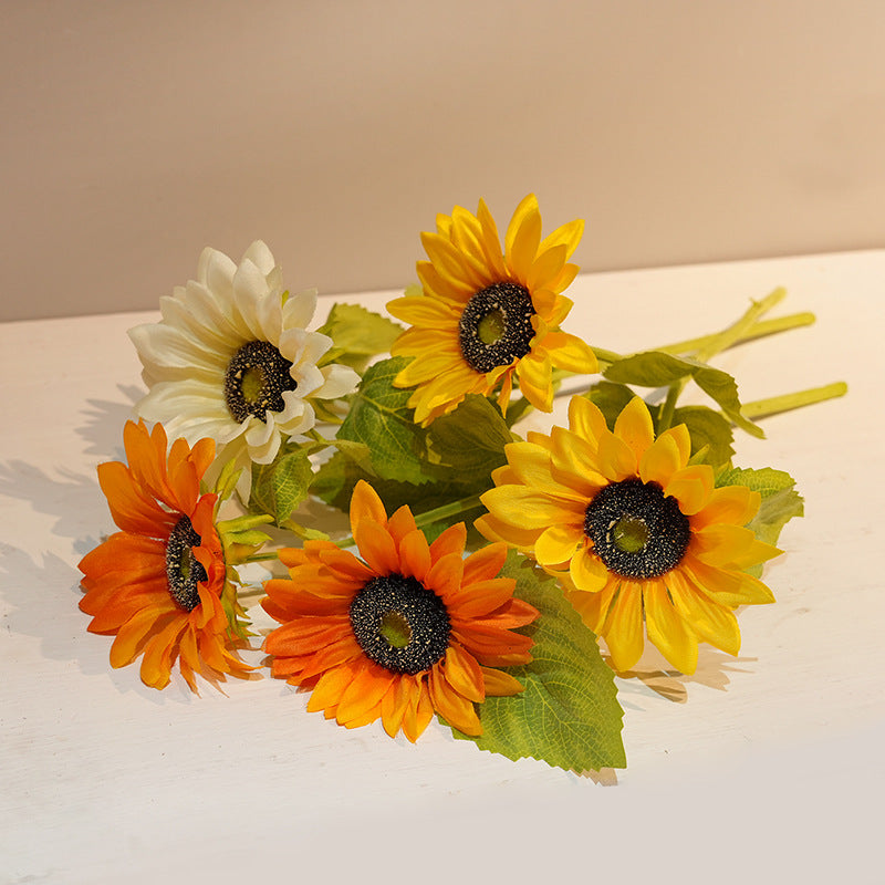 Dekorative Sonnenblume Karnz