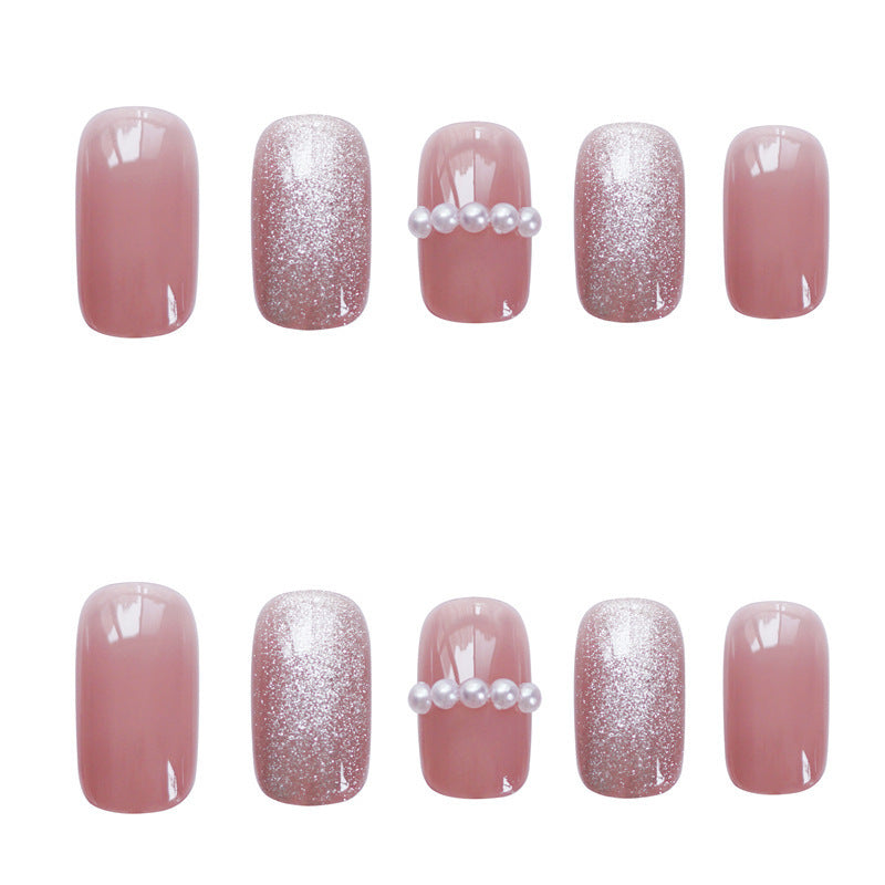 Elegante Perlen- und Glitzer-Press-On-Nagelkunst