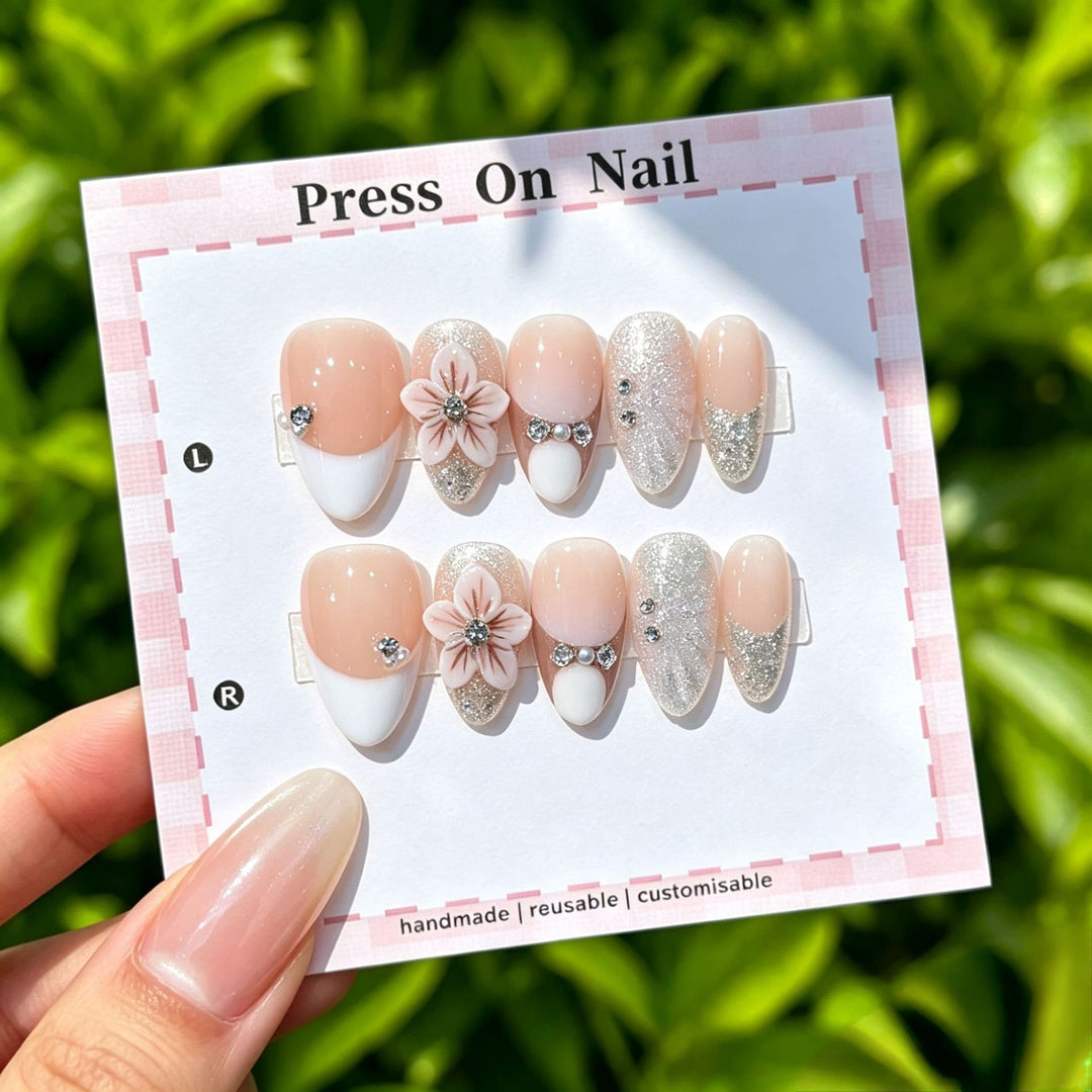 Glamouröse Floral Press-On Nägel Set
