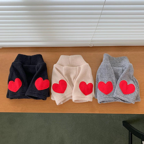 Klein Hund Leichtgewicht Baumwollmischung Rundhals Pullover mit roten Herz-Seitennähten