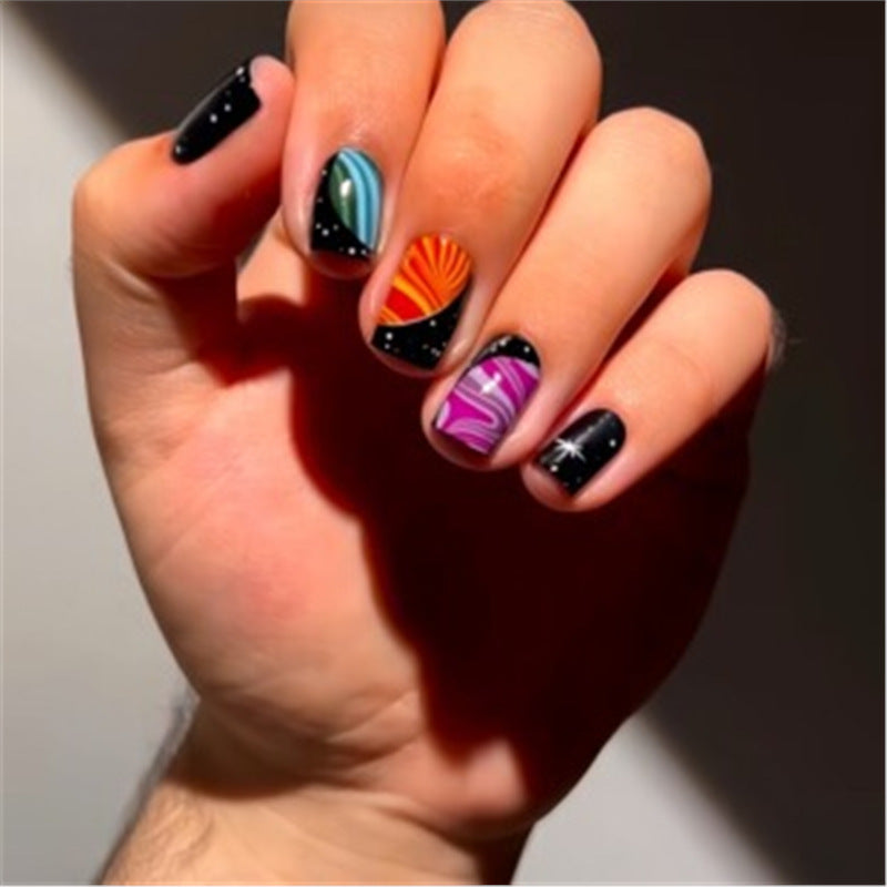 Künstlerisches Press-On-Nagelset mit Premium-Verzierungen Karnz