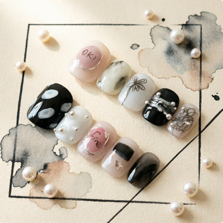 Kreatives Kunstnagelset Karnz