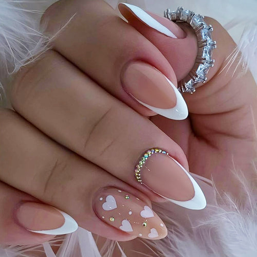 Kunstnagelset mit kreativem Herzen- und Glitzermotiv Karnz