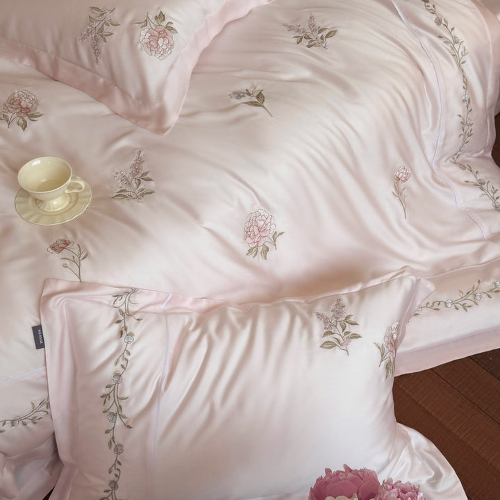 Seiden-ähnliches floral gesticktes Satin Bettbezug Ensemble mit dekorativem Flansch und Rückenkissen