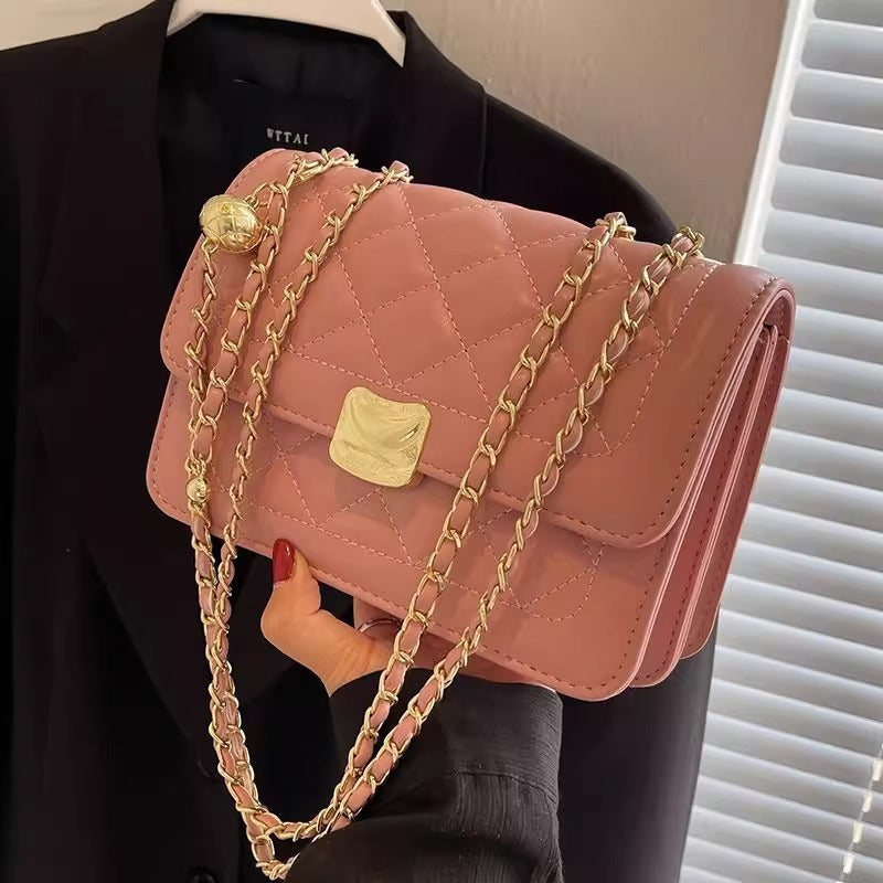 Gepolsterte Kette-Detail Crossbody-Handtasche Karnz
