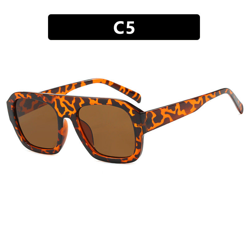 Damen modische Sonnenbrille im schützenden Oversized-Format Karnz