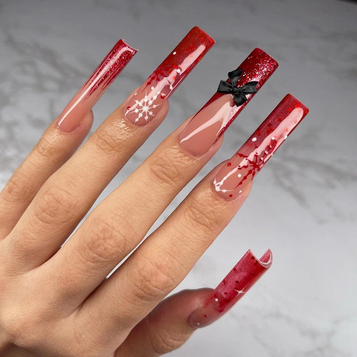 Künstliche Acryl-Nägel mit Glitzer- und Weihnachtsdesign Karnz