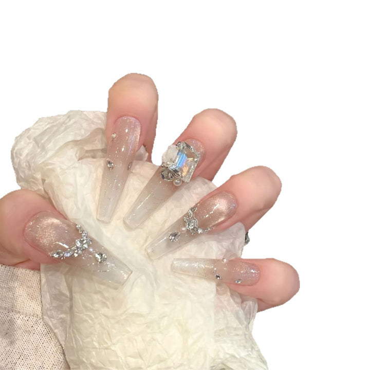 Elegante mit Strass verzierte Press-On-Nagel-Set Karnz