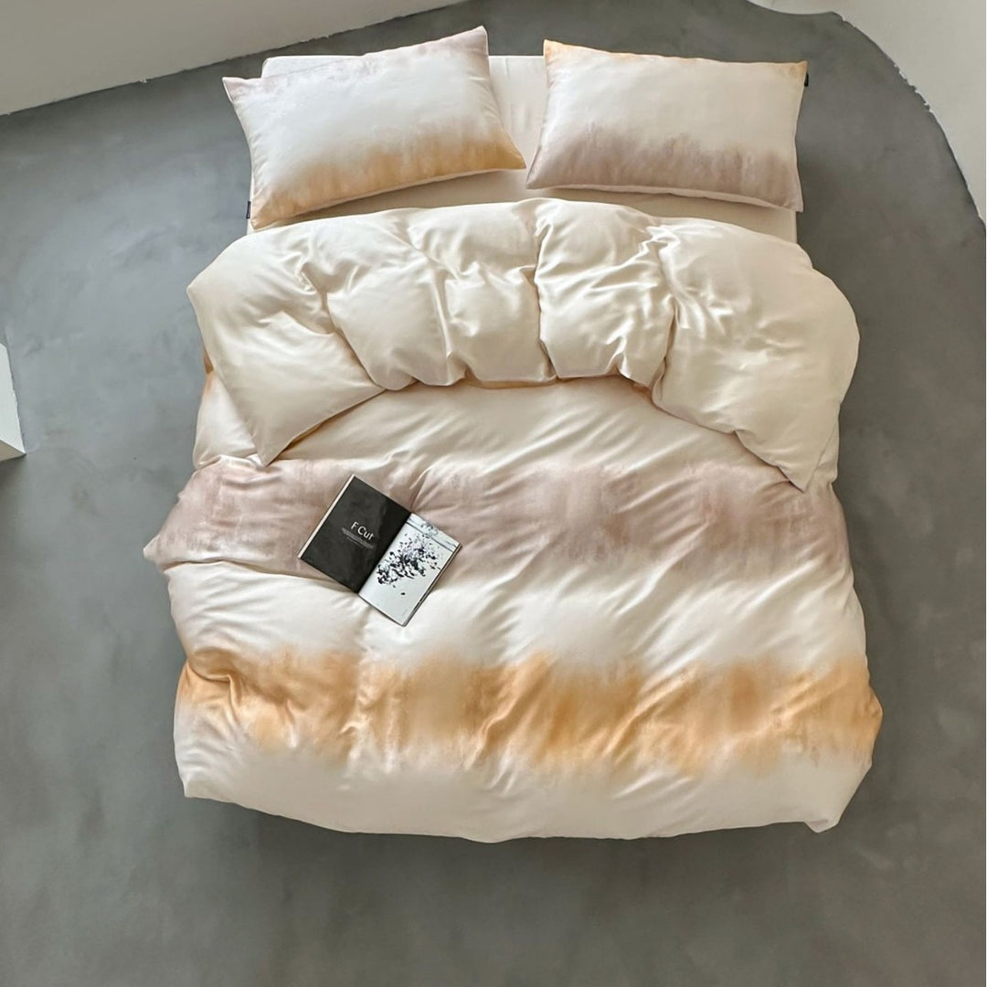 Modernes gestreiftes Bettwäscheset aus Baumwollsatin mit handgezeichneten Streifen und Kontrastpaspel